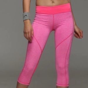 Barbie Pink Workout Leggings Cropped